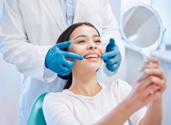 How Family And Cosmetic Dentistry Support Confidence At Every Age